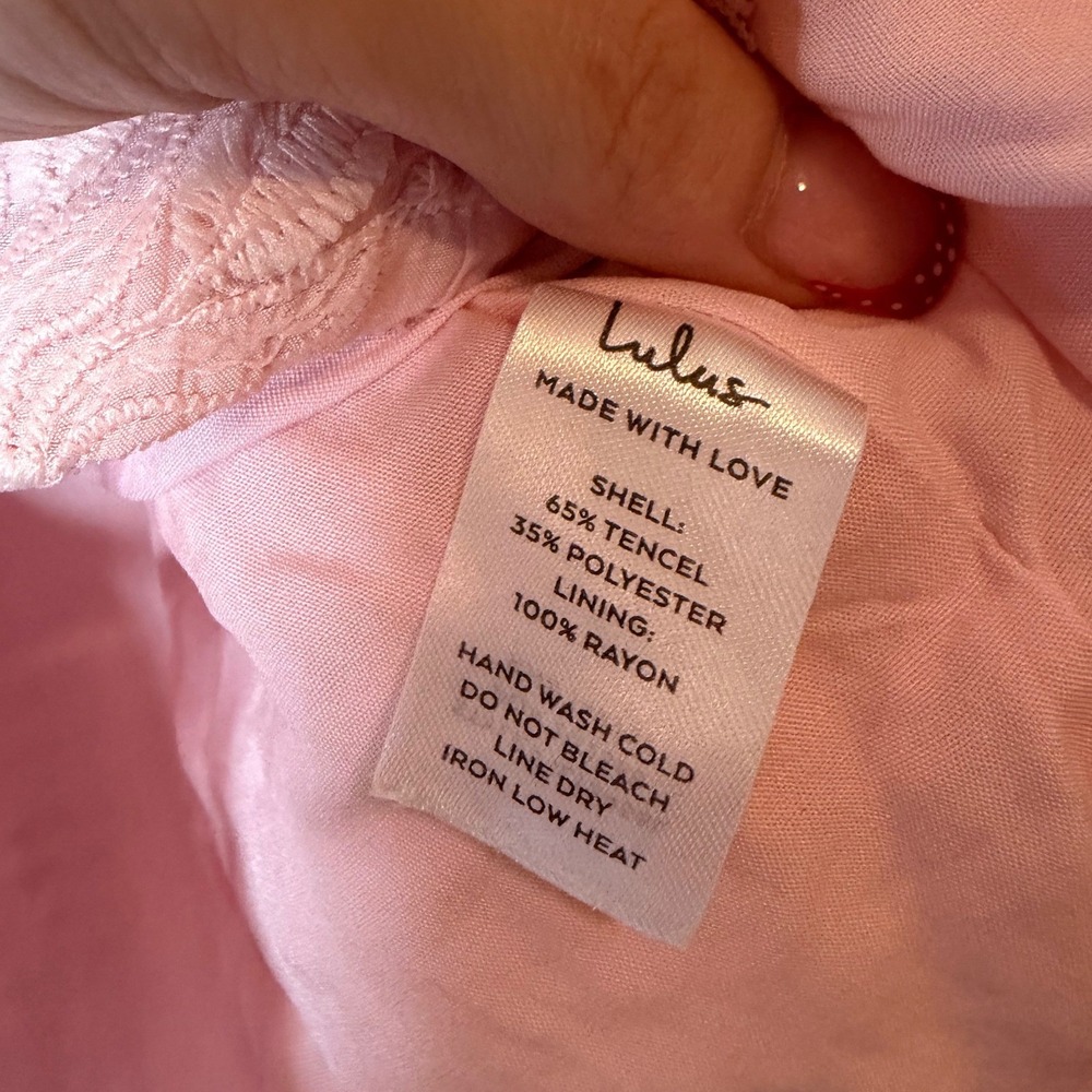 Lulus NWT Pink Floral Embroidered Tie Front Crop Top Scallop Hem Size Medium - Picture 8 of 9